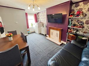 Dining room- click for photo gallery